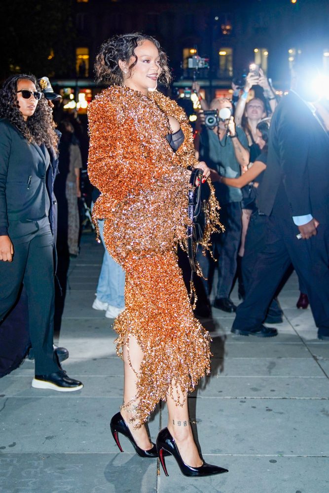 Rihanna Big Cleavage Black Bra Copper Metallic Fringe Suit