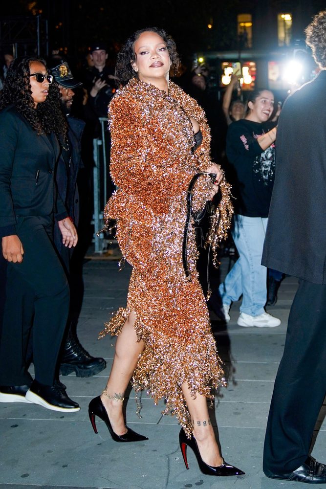 Rihanna Big Cleavage Black Bra Copper Metallic Fringe Suit