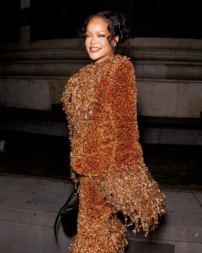Rihanna Big Cleavage Black Bra Copper Metallic Fringe Suit