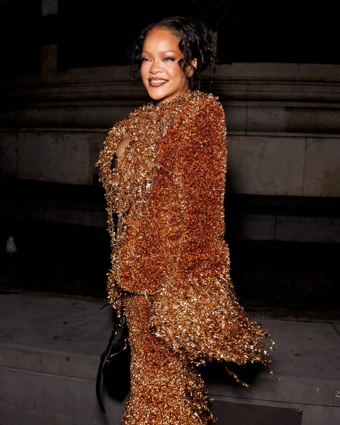Rihanna Big Cleavage Black Bra Copper Metallic Fringe Suit