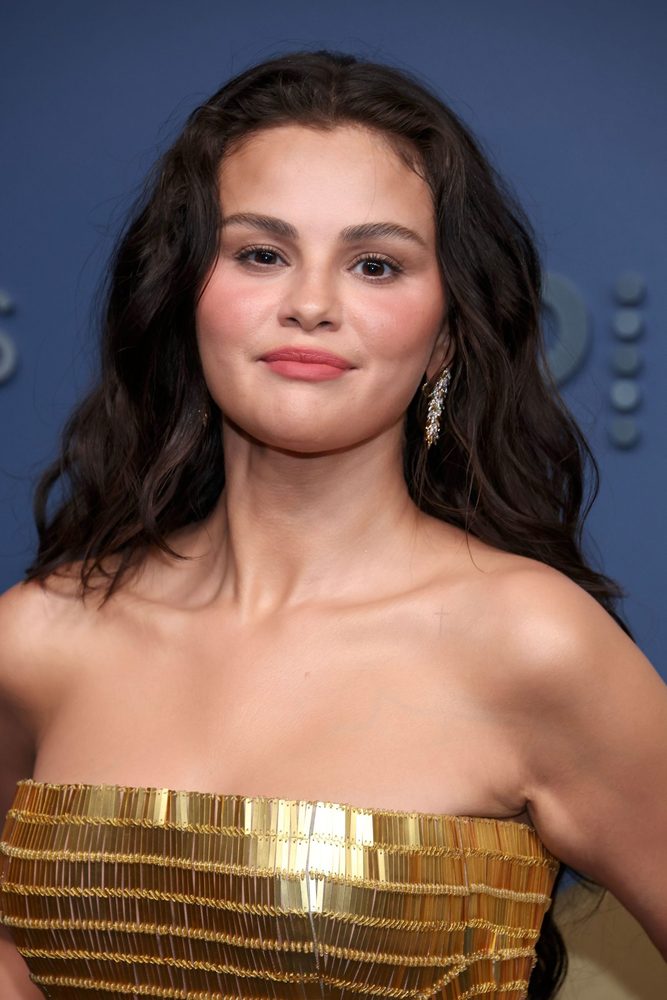 Selena Gomez Tight Gold Metal Dress Cleavage Emmy Carpet