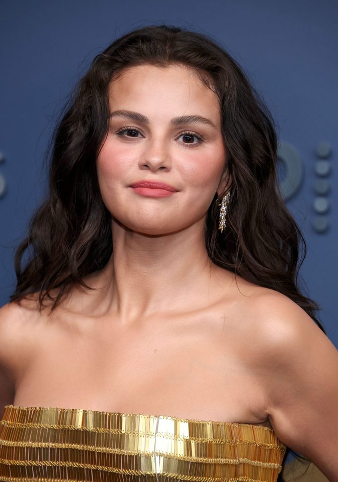 Selena Gomez Tight Gold Metal Dress Cleavage Emmy Carpet