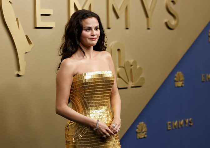 Selena Gomez Tight Gold Metal Dress Cleavage Emmy Carpet