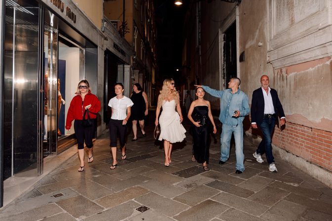 Sydney Sweeney Breasts Cleavage White Dress Venice