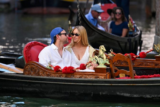 Sydney Sweeney Cleavage Venice Gondola Dress