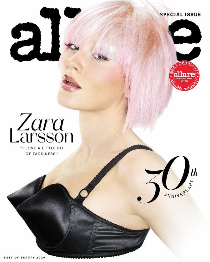 Zara Larsson Sexy Black Bra Pink Wig Allure