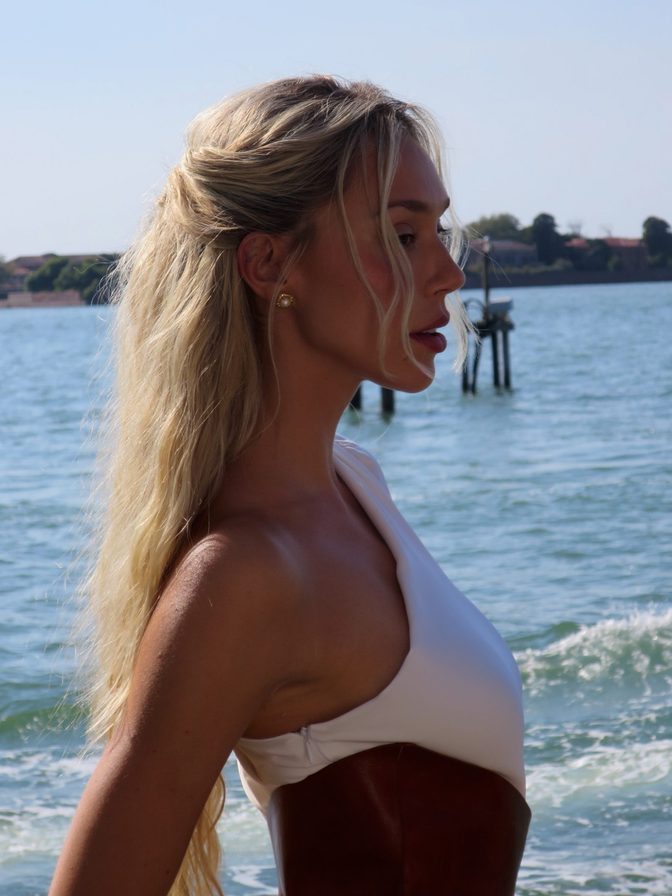 Alexis Ren Sereia Jewelry Hot Bikini Photoshoot