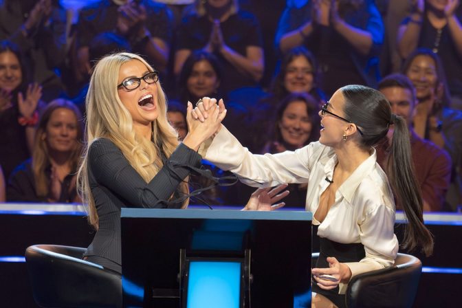 Brooks Nader Sarah Jane Nader Cleavage Who Wants To Be A Millionaire Hot Seat