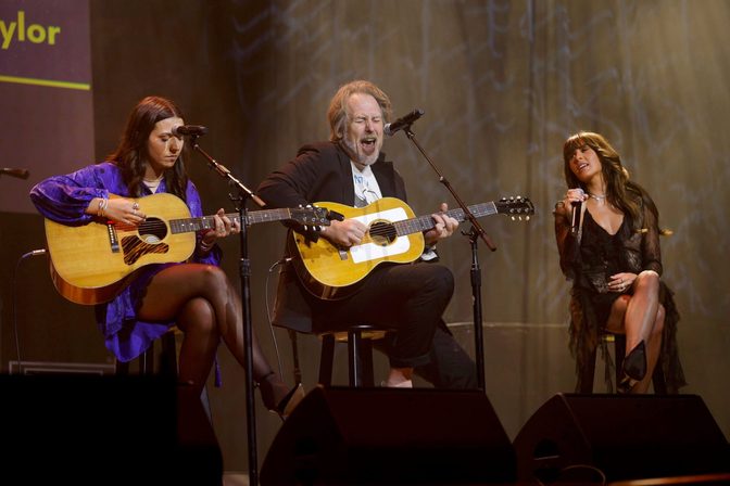 Ella Langley Live Performance Black Lace Dress Nashville