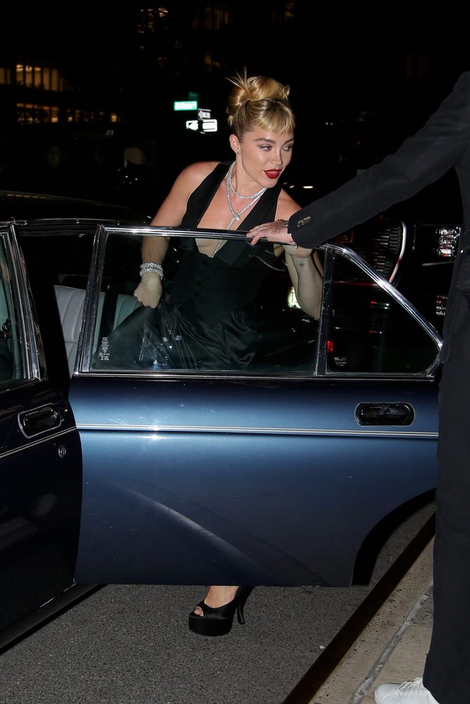 Florence Pugh Plunging Cleavage Black Dress Jaguar Launch