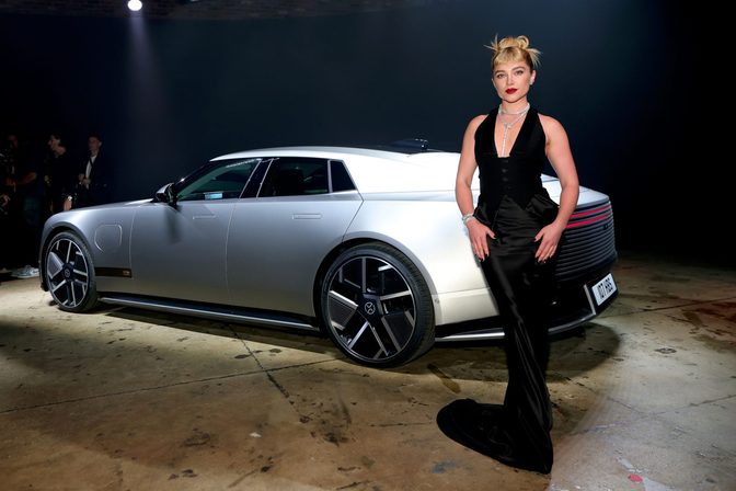 Florence Pugh Plunging Cleavage Black Dress Jaguar Launch