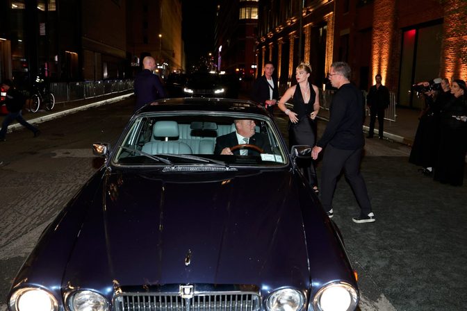 Florence Pugh Plunging Cleavage Black Dress Jaguar Launch