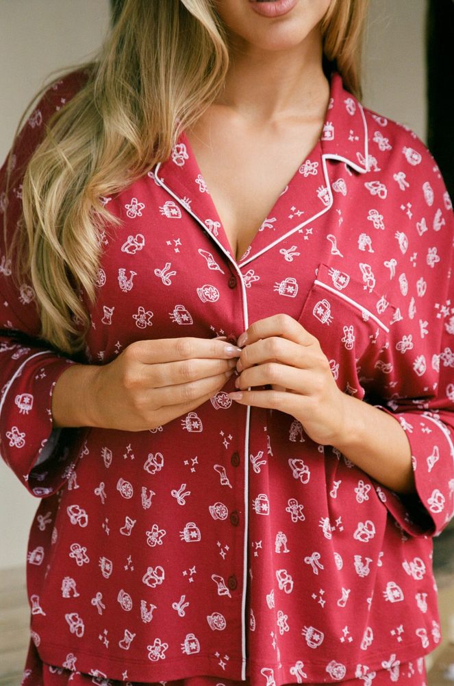 Kara Del Toro Lounge Christmas Lingerie Curves