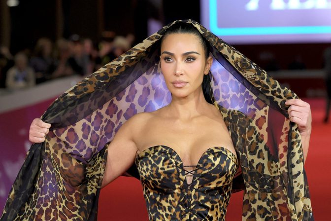 Kim Kardashian Big Cleavage Big Ass Leopard Mermaid Dress