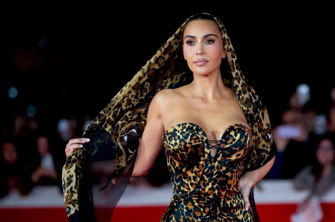 Kim Kardashian Big Cleavage Big Ass Leopard Mermaid Dress