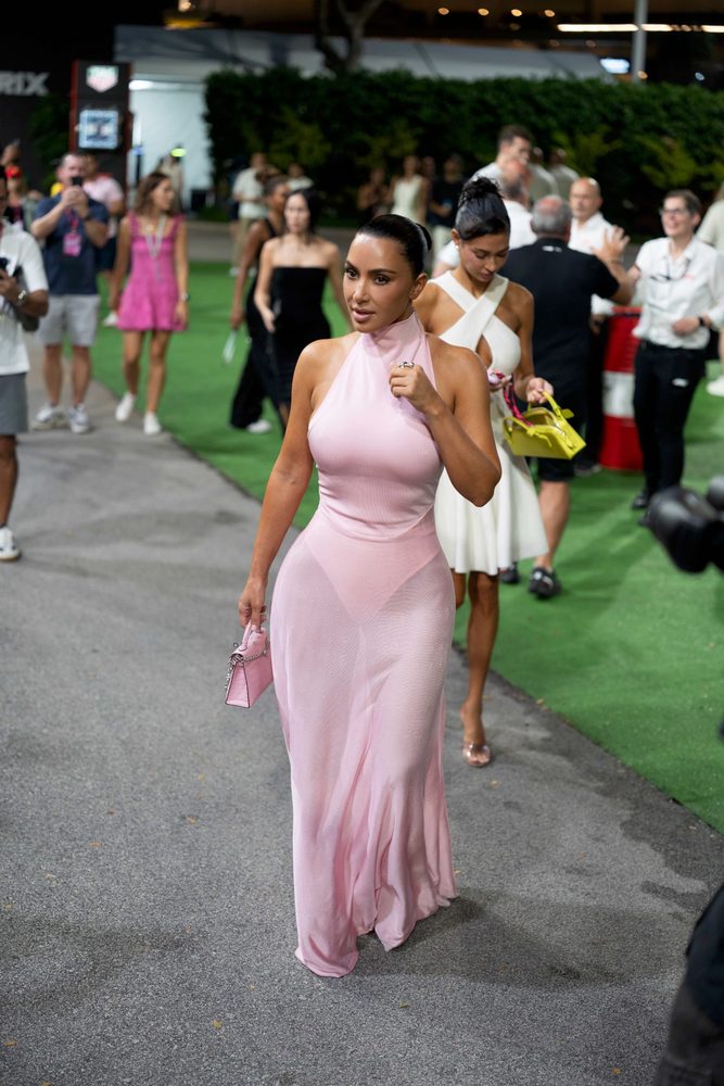 Kim Kardashian See Through Pink Dress Ass Curves F1 Paddock