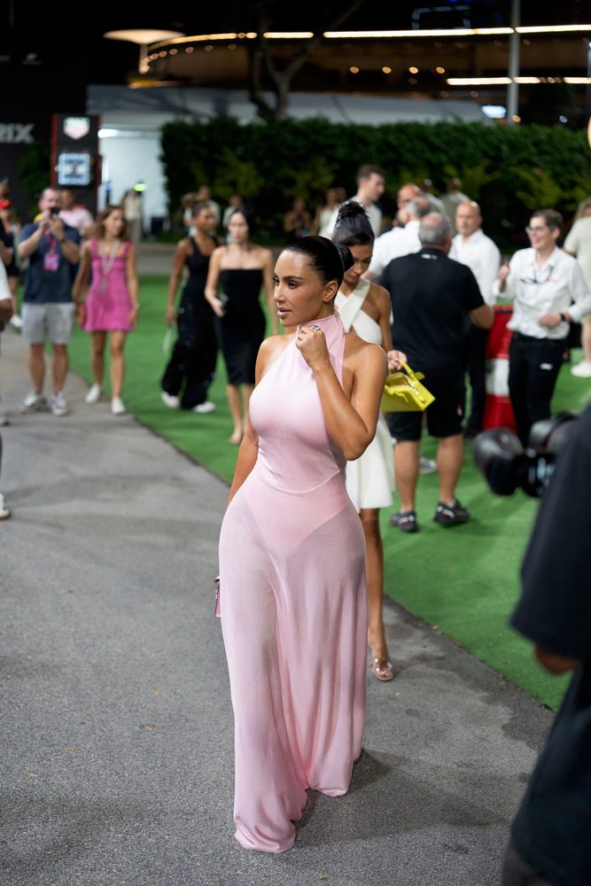 Kim Kardashian See Through Pink Dress Ass Curves F1 Paddock