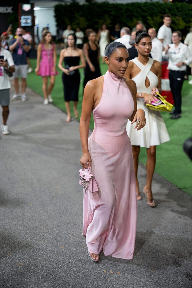 Kim Kardashian See Through Pink Dress Ass Curves F1 Paddock