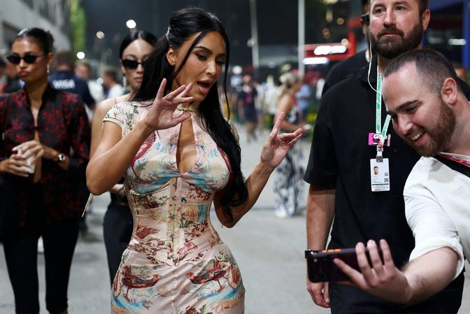 Kim Kardashian Vintage Cavalli Cleavage Singapore F1 Paddock