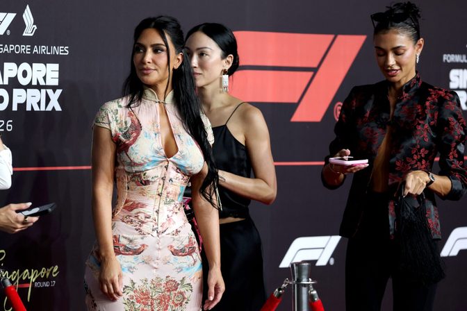 Kim Kardashian Vintage Cavalli Cleavage Singapore F1 Paddock