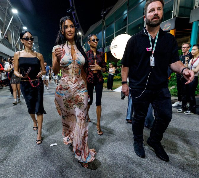 Kim Kardashian Vintage Cavalli Cleavage Singapore F1 Paddock