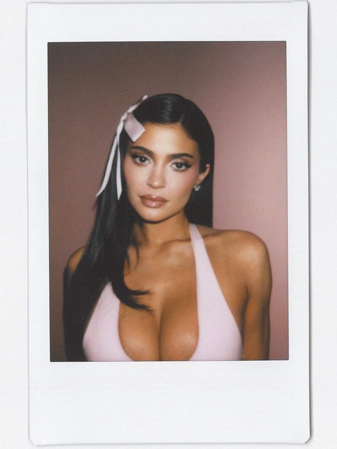 Kylie Jenner Tight Pink Top Breasts Kylie Cosmetics