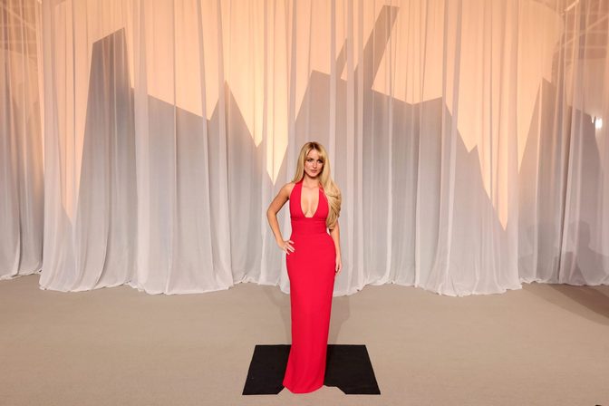 Mckenna Grace Red Dress Cleavage Academy Museum Gala