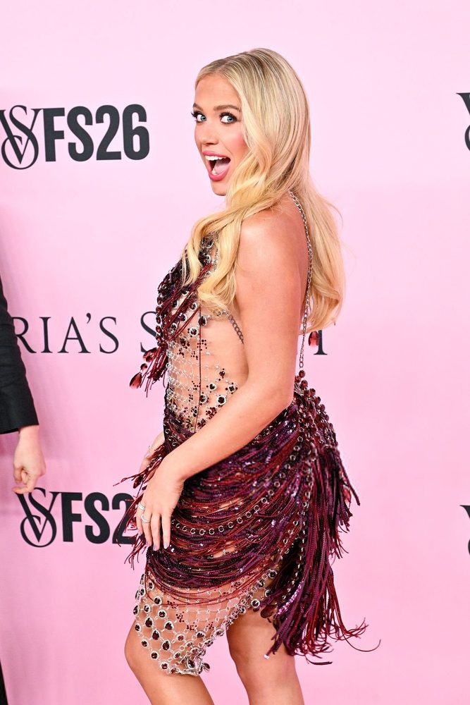 Megan Moroney Pink Wings Sequined Corset Vs Fashion Show