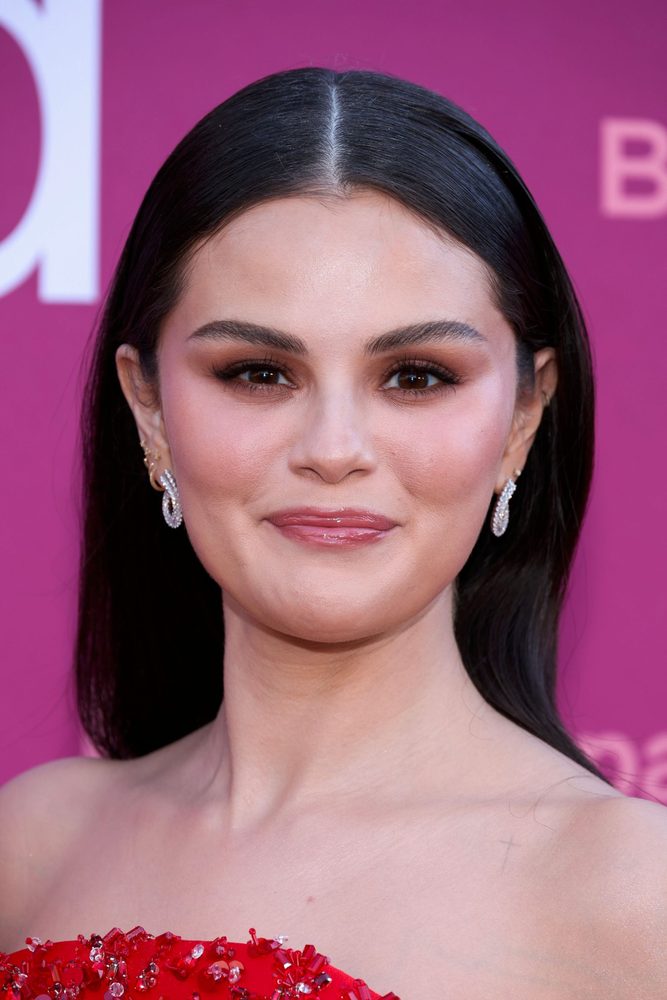Selena Gomez Red Prada Dress Curves Rare Impact Benefit