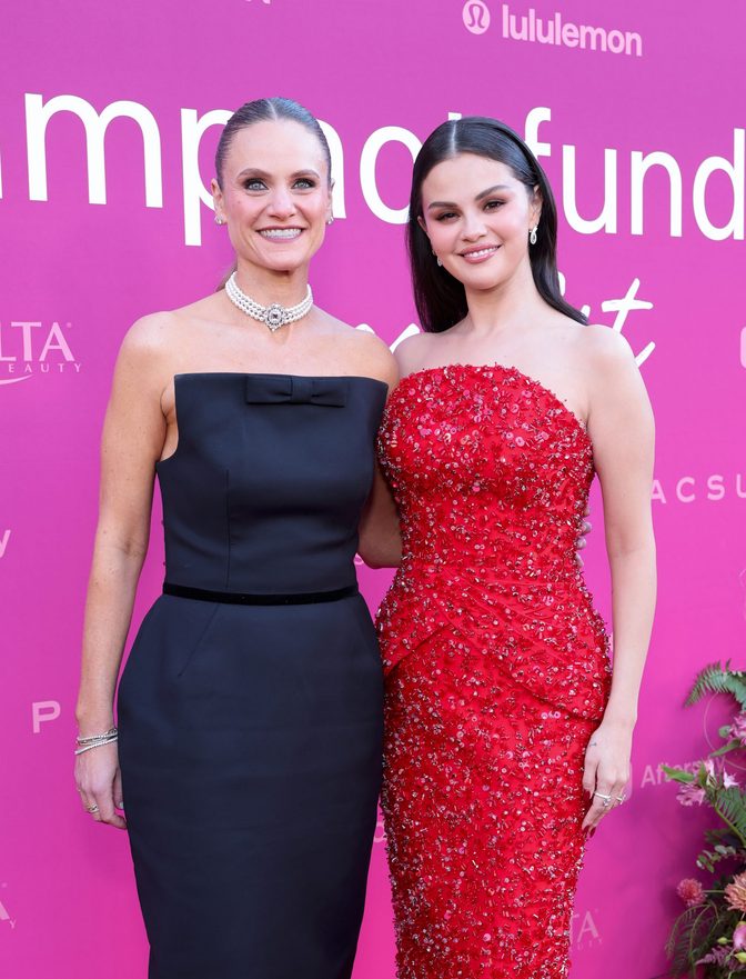 Selena Gomez Red Prada Dress Curves Rare Impact Benefit