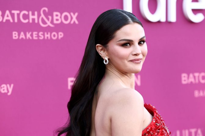 Selena Gomez Red Prada Dress Curves Rare Impact Benefit