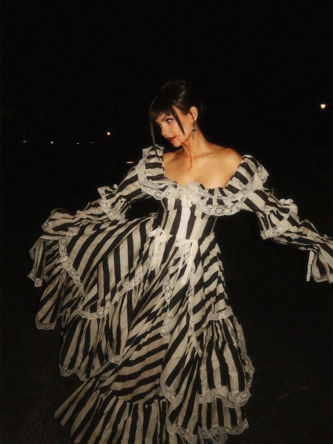 Victoria Justice Cleavage Striped Corset Gown Blood Roses Love Zombie.