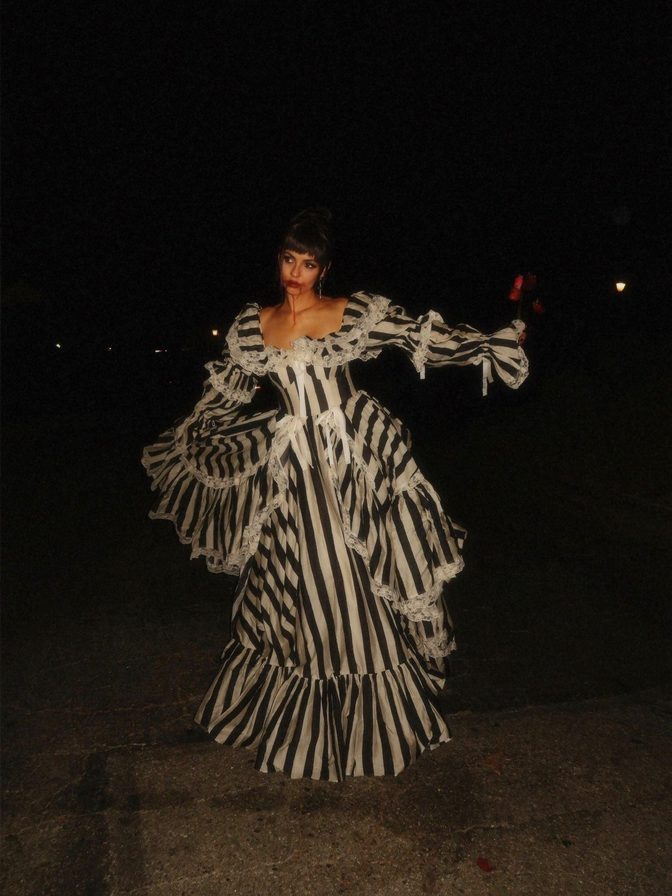 Victoria Justice Cleavage Striped Corset Gown Blood Roses Love Zombie.