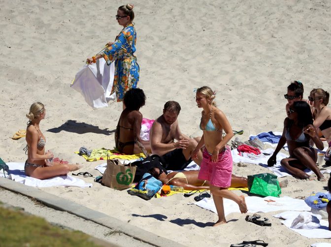 Zara Larsson Pink Wrap Cartwheel Perth Beach Ass