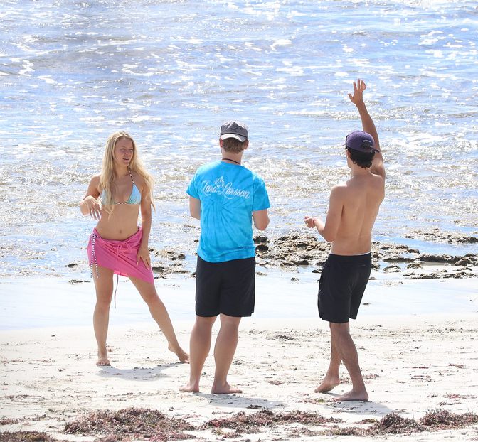 Zara Larsson Pink Wrap Cartwheel Perth Beach Ass