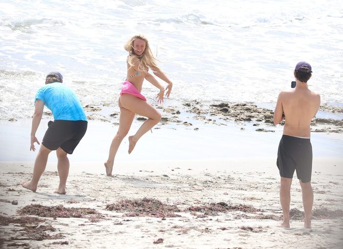 Zara Larsson Pink Wrap Cartwheel Perth Beach Ass