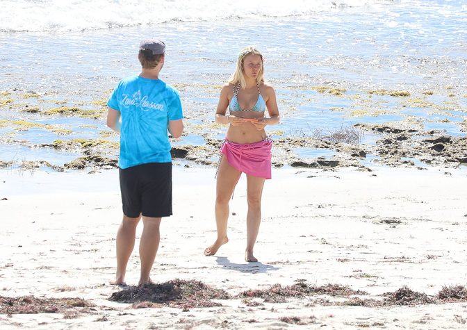 Zara Larsson Pink Wrap Cartwheel Perth Beach Ass